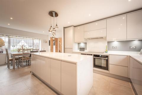 22 Brooks Road, Sutton Coldfield, B72 1HP