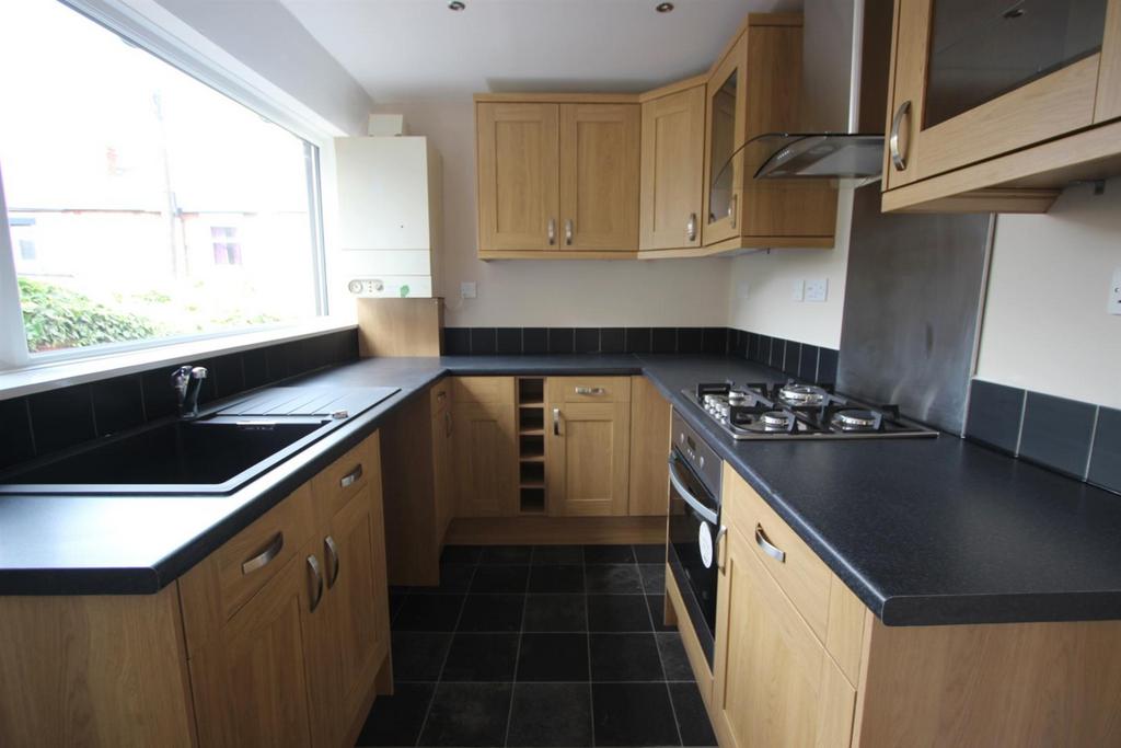 Bloomfield Road, Darlington 2 bed terraced house £595 pcm (£137 pw)