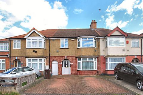 4 bedroom terraced house for sale, Hinton Avenue, Hounslow TW4