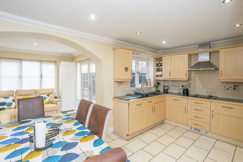 29b Eastbury Road, Watford, WD19 4RD