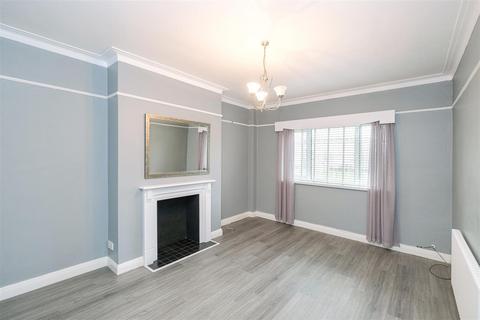 1 bedroom house to rent, Malford Court The Drive, London