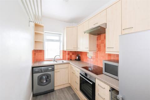 1 bedroom house to rent, Malford Court The Drive, London