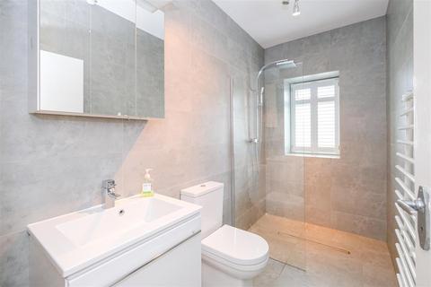 1 bedroom house to rent, Malford Court The Drive, London