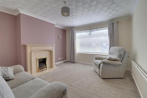 94 Brookfield Road, Hucclecote, Gloucester, GL3 3HJ
