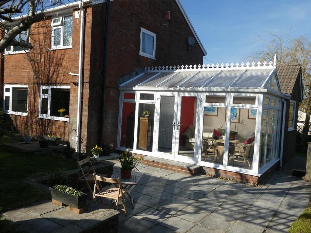Laurel Close, Cwmdare, Aberdare 3 bed semidetached house for sale £269,995