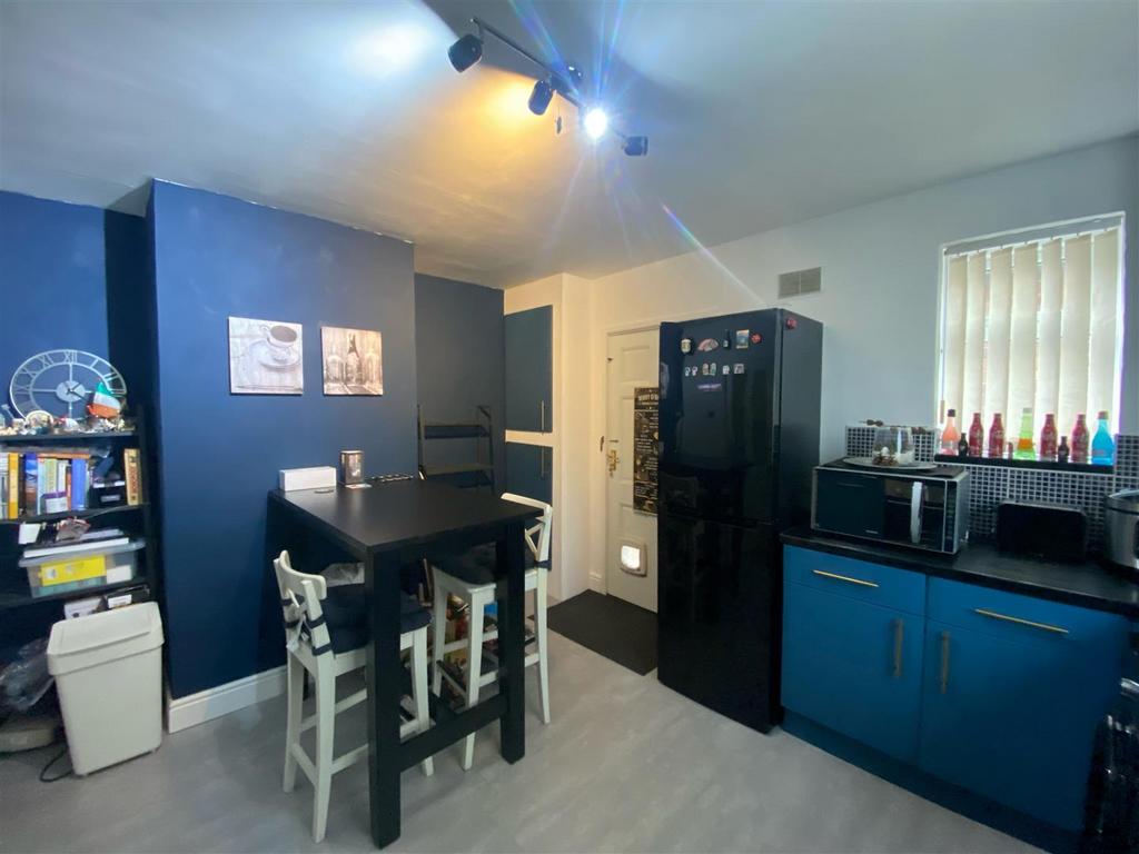 Beauvale Drive, Ilkeston 3 bed semidetached house for sale £164,950