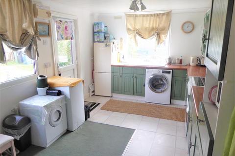 2 bedroom chalet for sale, Main Road, Humberston Fitties, Humberston, N E Lincs, DN36 4EU