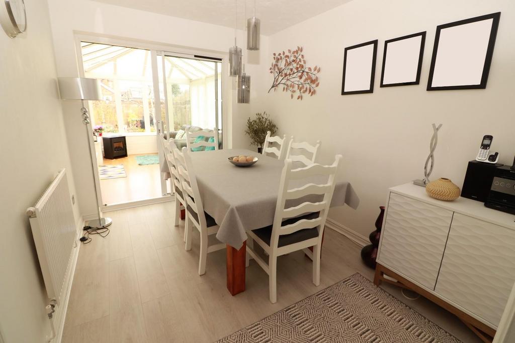 Dining room.JPG