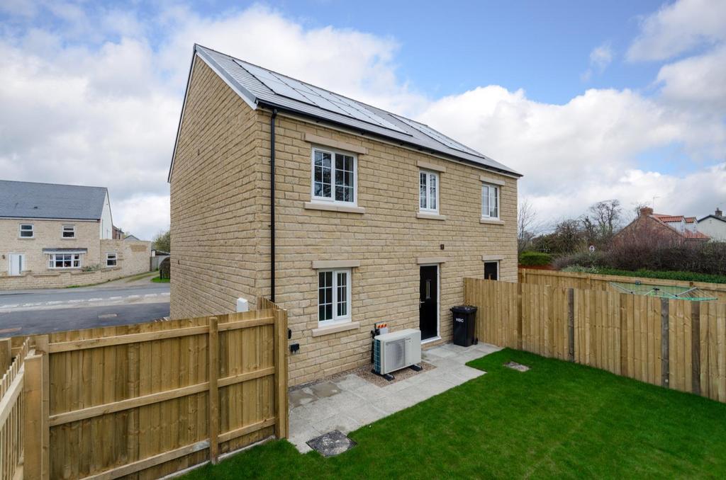 Moor Lane, Hunsingore, Wetherby 3 bed semidetached house for sale £