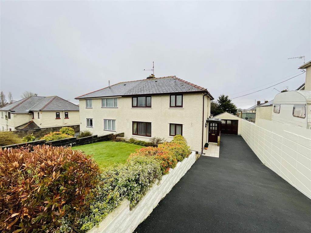 Heol Goffa, Llanelli 3 bed semidetached house £169,995