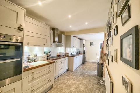 22 Cecil Road, Gowerton, Swansea, SA4 3DE