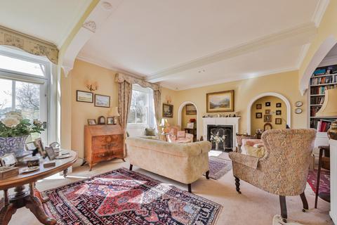 4 bedroom detached house for sale - The Green, Bishop Burton, Beverley, East Riding Of Yorkshire, HU17 8QA