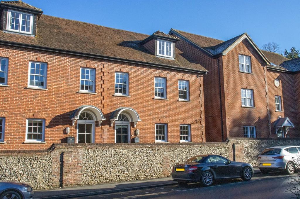 Church View, Warwick Court, Station Road, Alresford 4 bed semidetached house £850,000