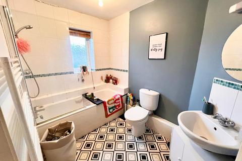 1 bedroom flat to rent, Grovehill Road, Beverley, East Riding of Yorkshire, UK, HU17