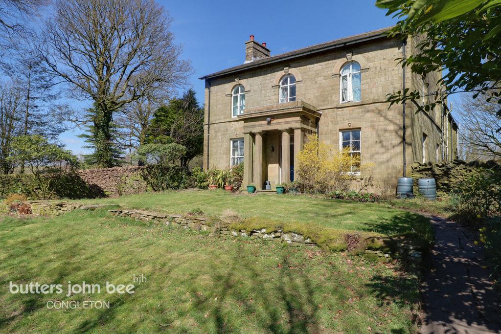 Buxton Old Road, Macclesfield 6 bed country house for sale £900,000