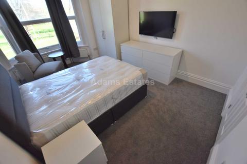 undefined, Room 6, Wokingham Road, Reading