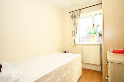 63 Bayside, Fleetwood, FY7 6FZ