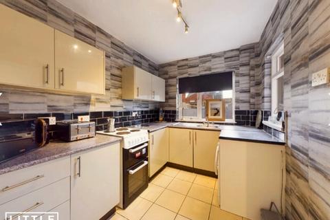 2 bedroom terraced house to rent, Grafton Street, St. Helens, WA10