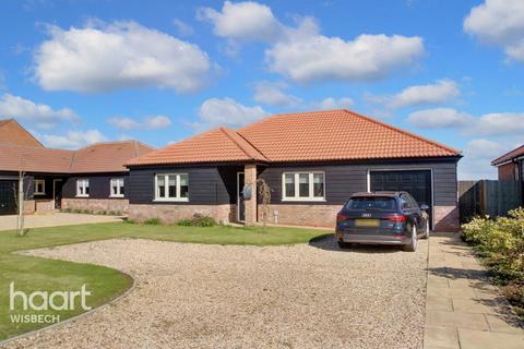 66 Austendyke Road, Weston Hills, Spalding, PE12 6BX