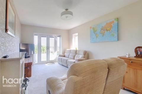 66 Austendyke Road, Weston Hills, Spalding, PE12 6BX
