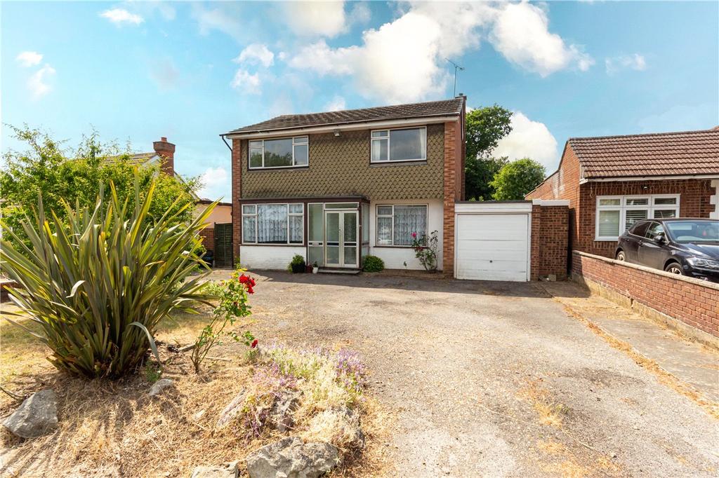 Stanley Avenue, St. Albans... 4 bed detached house £895,000
