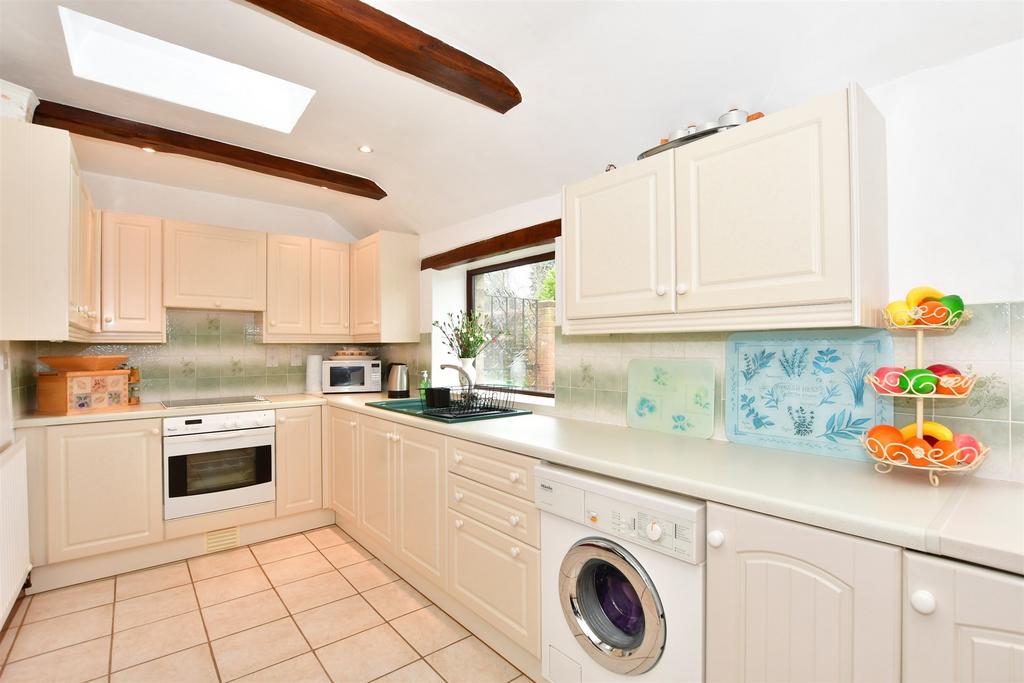 Kitchen/Breakfast Area