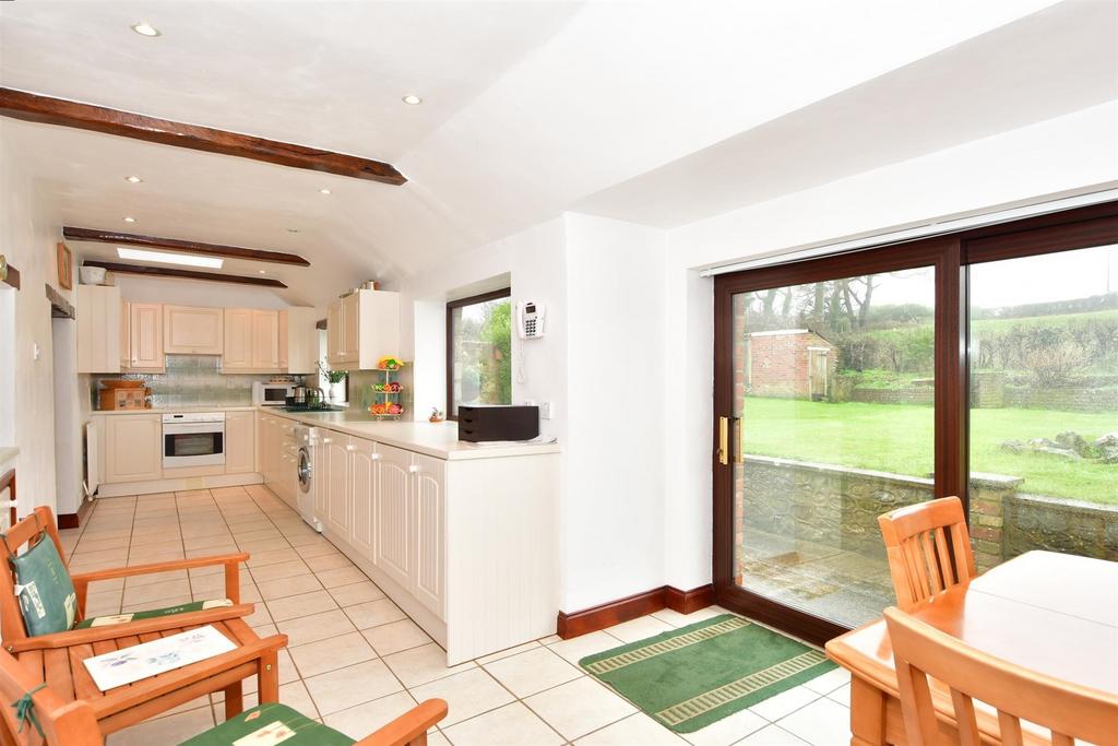 Kitchen/Breakfast Area