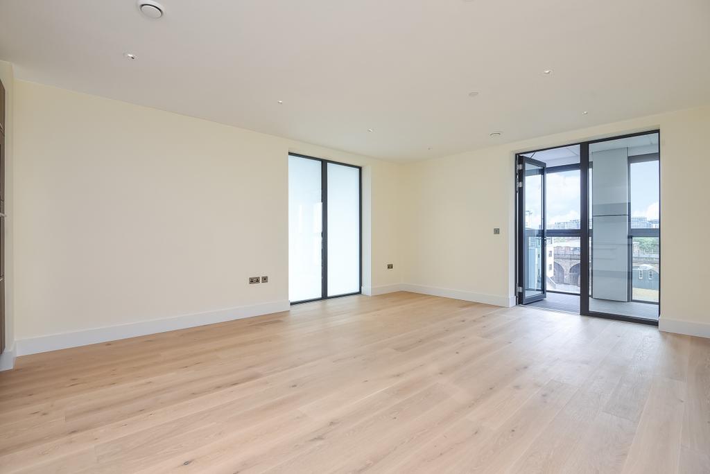 Battersea Exchange, Battersea SW8 2 bed flat to rent £3,337 pcm (£770 pw)