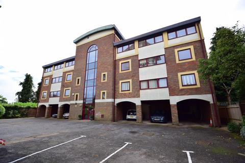 3 bedroom apartment to rent, Waterhouse Gardens, West Hill Road, Luton, Bedfordshire, LU1 3LY
