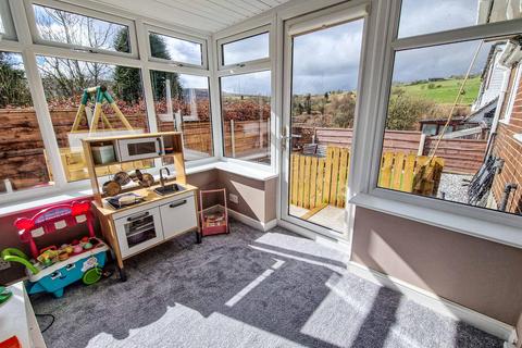 7 Seven Acres, Delph, Oldham, OL3 5HU