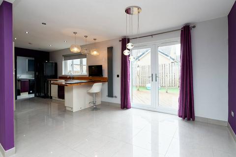 5 bedroom detached villa for sale, 8 Minthill Place, Harthill, ML7 5PE