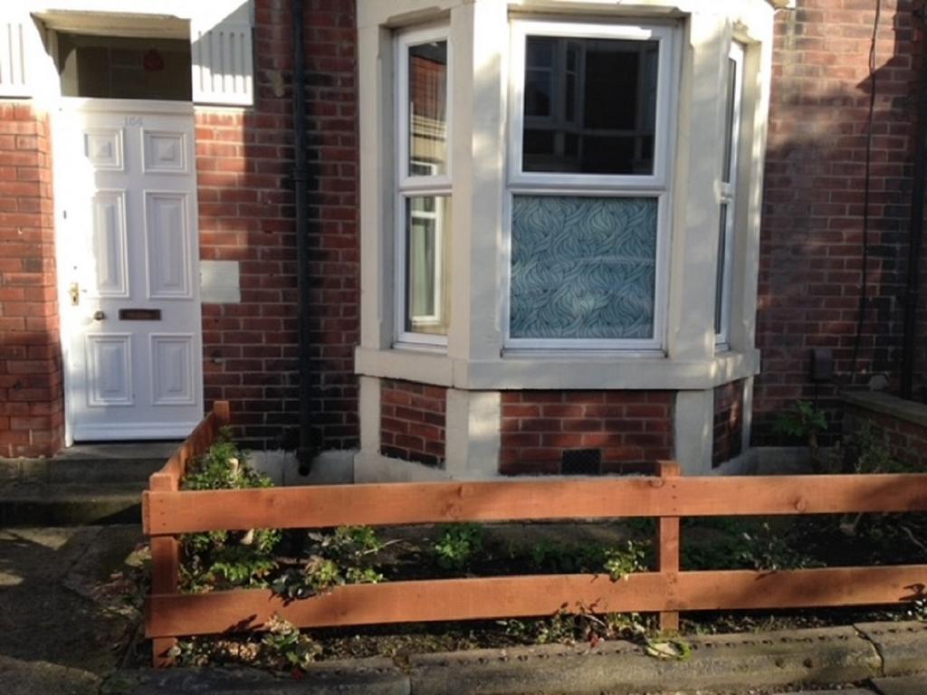 Helmsley Road, Newcastle upon Tyne NE2 2 bed flat to rent £850 pcm (£