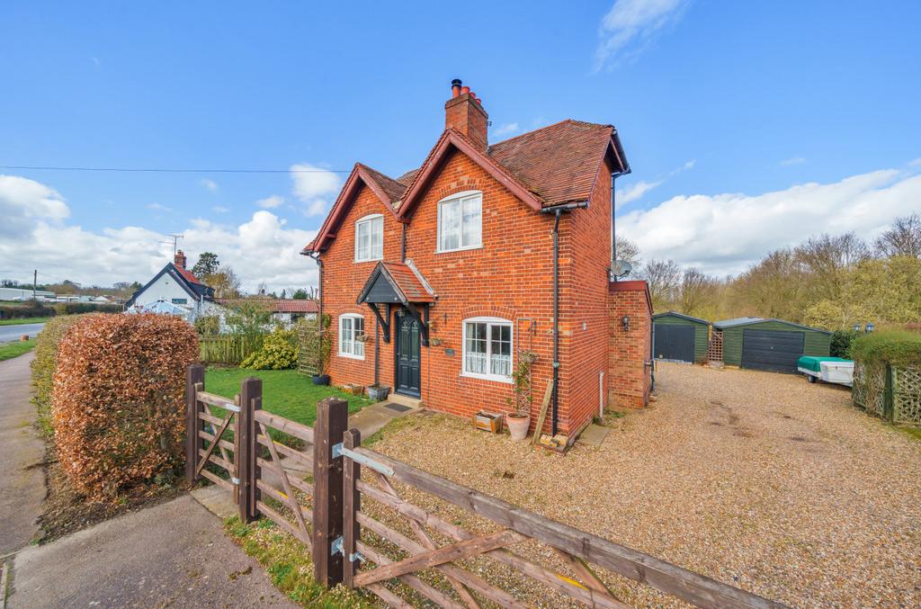 Haughley New Street, Haughley, Stowmarket, Suffolk, IP14 3 Bed Detached ...