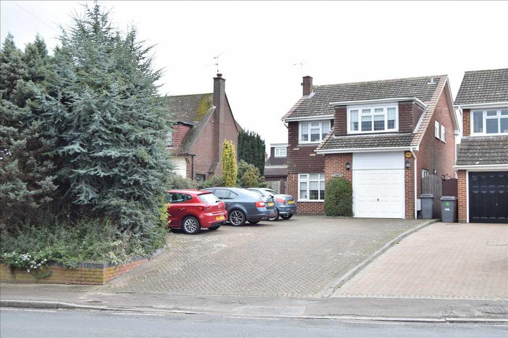 Galleywood Road, Chelmsford 4 bed detached house £630,000