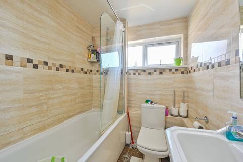 15 Booker Close, London, E14 7DP