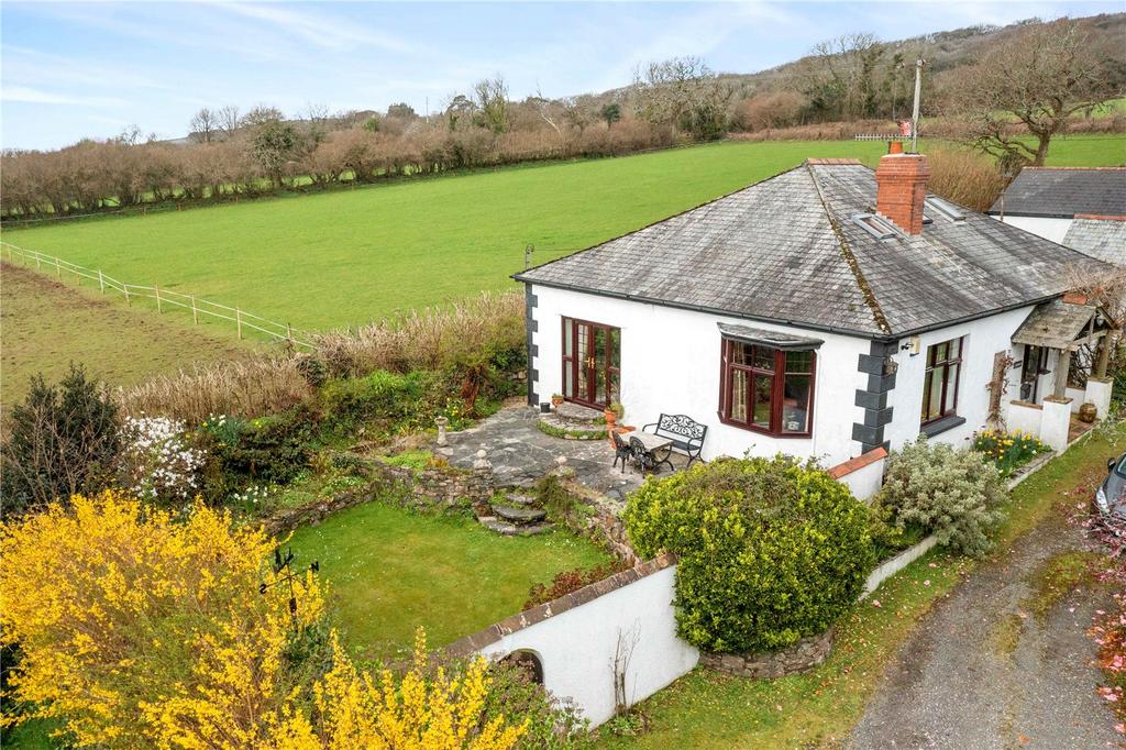 Davids Lane, Filham, Ivybridge, Devon, PL21 3 bed bungalow for sale £