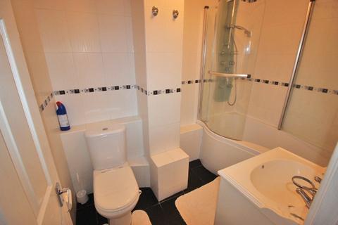 4 bedroom maisonette to rent, Manchester Road, LONDON, E14