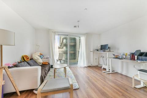 1 bedroom apartment to rent, Aquarelle House, 259 City Road, EC1V