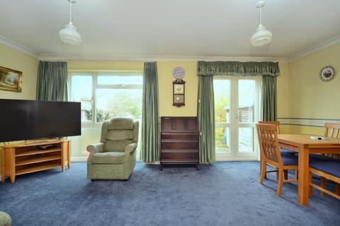 90b Worcester Road, Sutton, SM2 6QJ