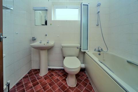 90b Worcester Road, Sutton, SM2 6QJ
