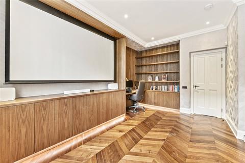 3 bedroom flat to rent, Cornwall Gardens, South Kensington, London