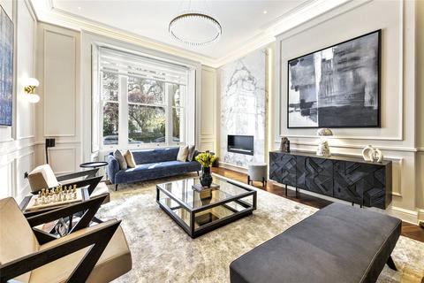 3 bedroom flat to rent, Cornwall Gardens, South Kensington, London