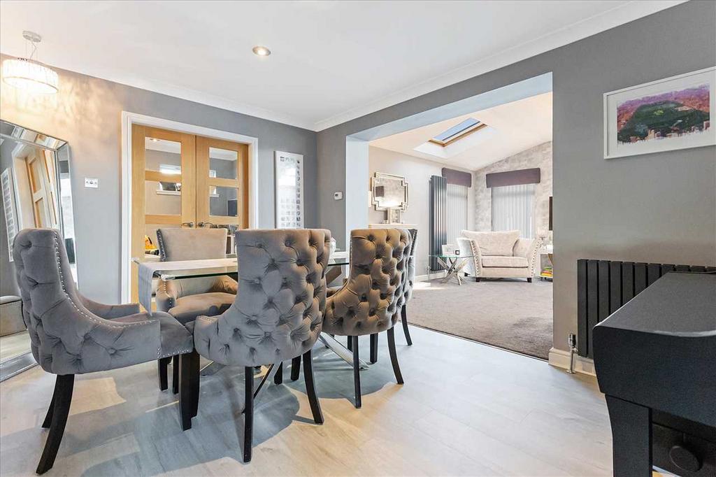 Dining Area (1)