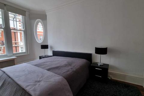 2 bedroom flat to rent, Lincoln House, Basil Street, Knightsbridge SW3