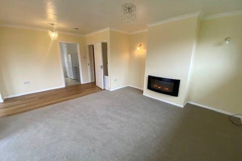 2 bedroom bungalow to rent, Gorse Way, Hartley, Longfield, Kent, DA3