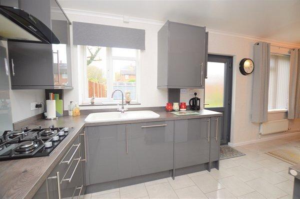 Open plan kitchen/diner