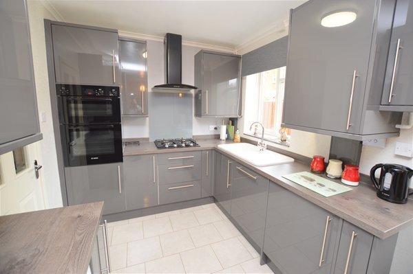 Open plan kitchen/diner