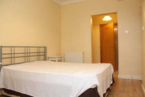 2 bedroom ground floor flat to rent - 71a Glasgow Road, Dumbarton, G82 1RE