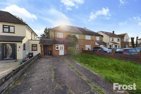 46 Hounslow Road, Hanworth, Feltham, TW13 6QH