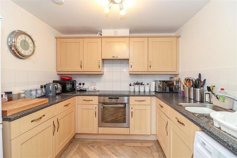 2 bedroom flat for sale, Ovaltine Court, Ovaltine Drive, Kings Langley, WD4